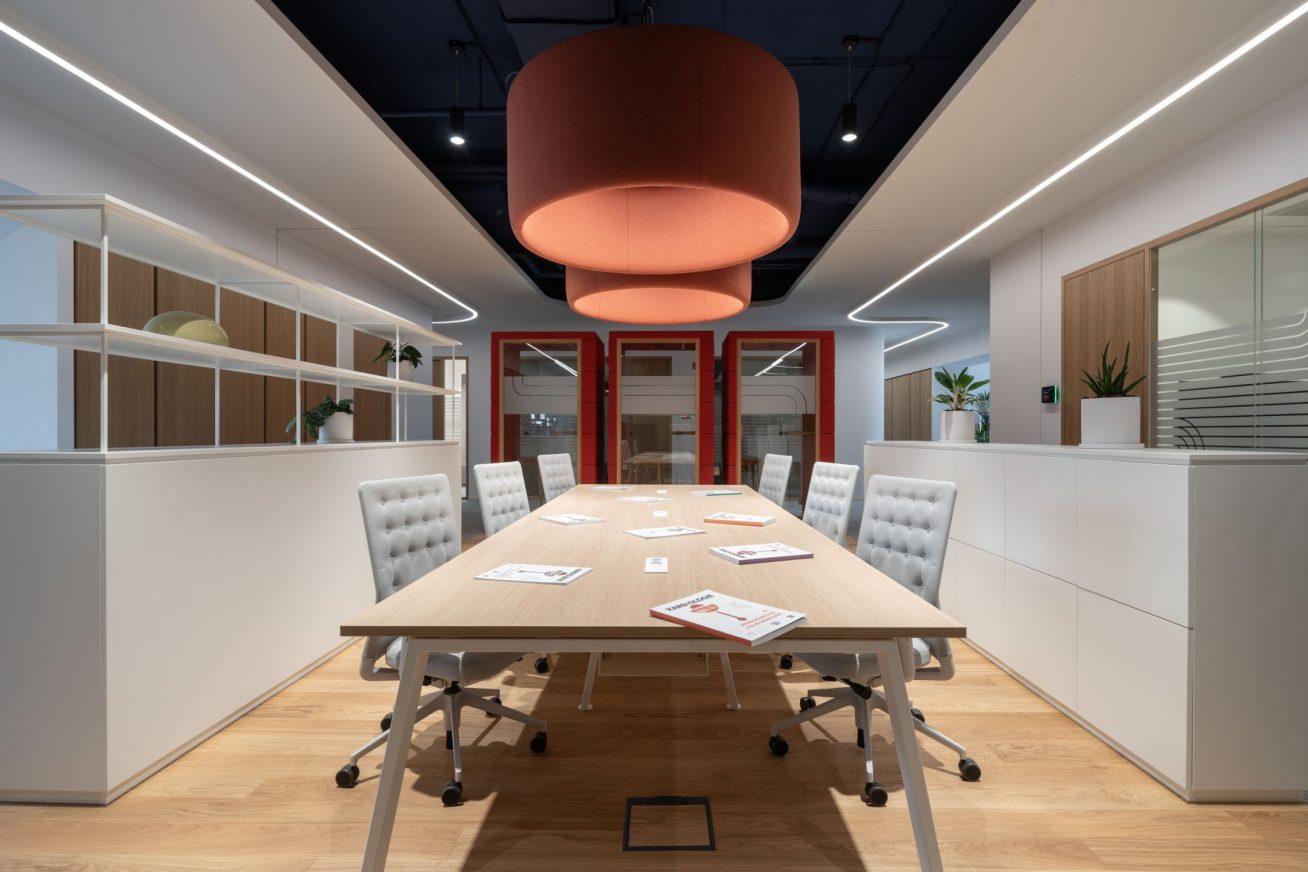 perspektiv, Servier, foto: Studio Tomáš Slavík